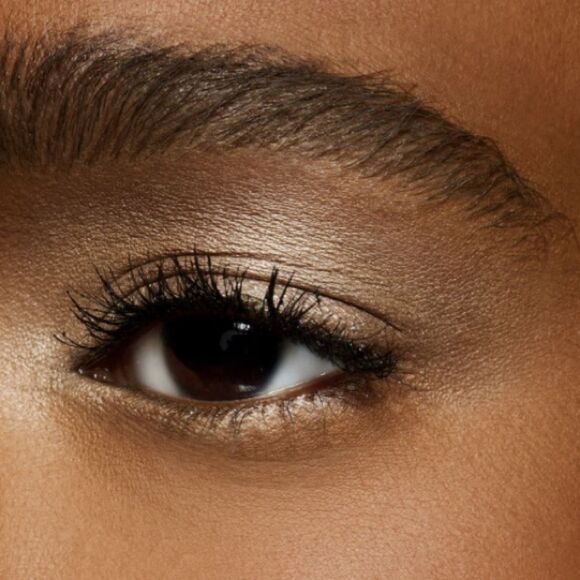 MAC Cosmetics Frost Eyeshadow - Picture 8 of 9